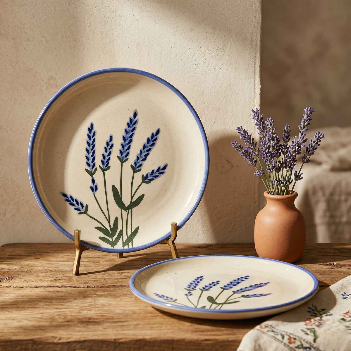 Lavender hand-painted ceramic quarter plate with botanical floral design